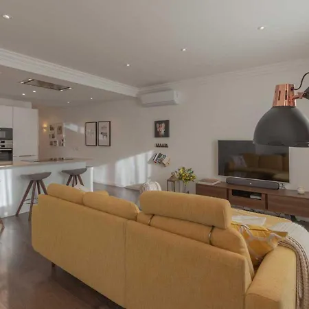 My Sanctuary: Incl Breakfast, Own Bathroom & Cats منزل للإقامة Gzira
